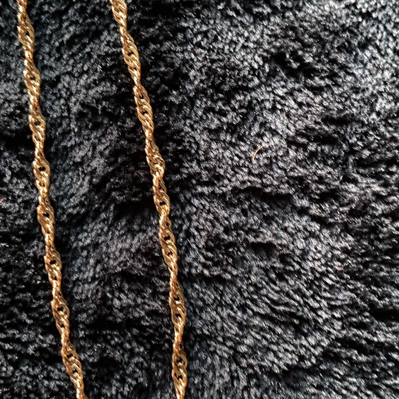 14K Gold Chain Necklace - Picture 3 of 5